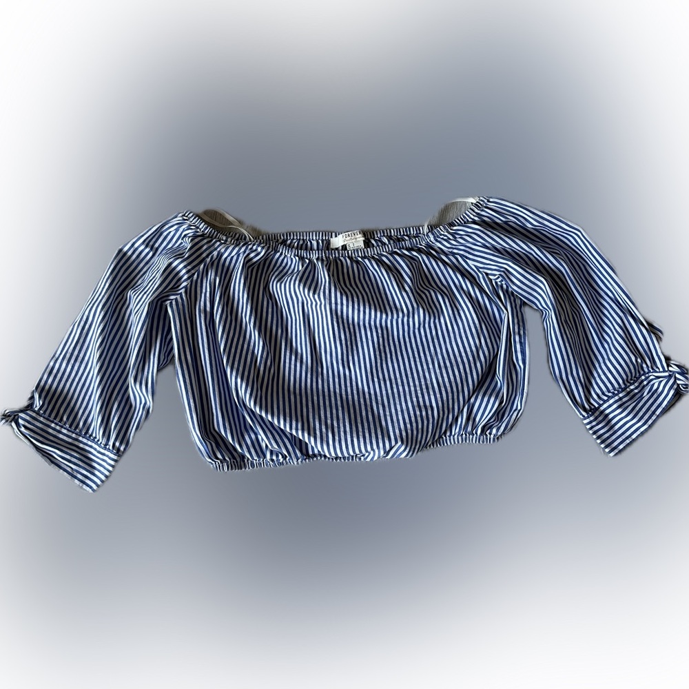 Forever 21 crop top off the shoulder sleeve